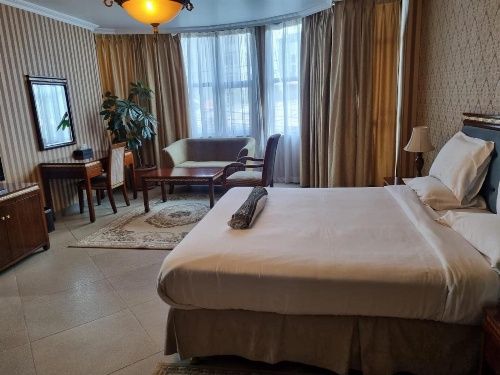 The Residence Hotel image 2